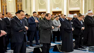 أبرزهم المستشار عبدالمجيد محمود.. من حضر افتتاح الرئيس السيسي مسجد العزيز الحكيم بالمقطم فجرًا؟