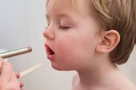 أسباب نقص البكتريا النافعة عند الأطفال.. طبيب يوضح