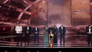  "أشغال شقة جدا" يفوز بجائزة أفضل مسلسل مصري بحفل صناع الترفيه