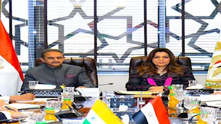 منال عوض تبحث مع نظيرها الهندي التعاون البيئي بين البلدين