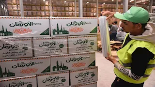 "الأورمان": تجهيز 800 ألف كرتونة مواد غذائية لتوزيعها خلال شهر رمضان