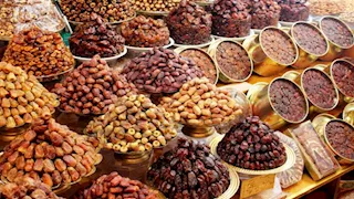 بالأصناف والأنواع.. انخفاض أسعار بلح رمضان بنحو 20% هذا العام