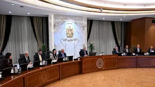 بعد القرار الجمهوري بإنشائها.. رئيس الوزراء يترأس الاجتماع الأول للجنة العليا للذهب