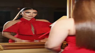 "فستان احمر".. نسرين طافش بإطلالة جريئة في حفل Joy awards 2026