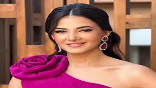 دنيا سمير غانم بإطلالة ساحرة في أحدث ظهور.. تفاصيل اللوك