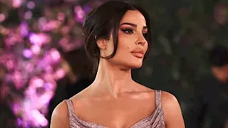 بفستان جريء.. نادين نجيم تستعرض أحدث إطلالاتها والجمهور يعلق (صور)