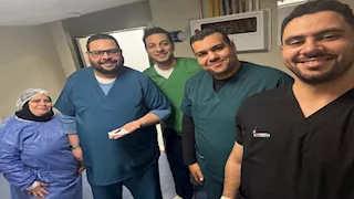 5 دقائق تنقذ حياة طفل ابتلع "بطارية" في بورسعيد (صور)