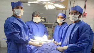 جراحة دقيقة تعيد "تعبيرات وجه" شاب في قنا