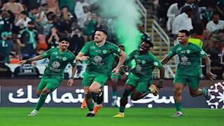 "انتهاء سلسلة العالمي وطردين".. الأهلي يُسقط النصر بثلاثية مثيرة في دوري روشن