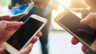 بعد انتهاء الإعفاء.. إلغاء تسجيل هاتف المحمول الشخصي بالدوائر الجمركية