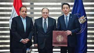 "الغمراوي" يبحث مع "جيبتو فارما" و"غان آند لي الصينية" سبل توطين الصناعة الدوائية 