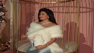 إطلالة جريئة.. أسماء جلال تخطف الأنظار والجمهور: "مش طبيعية"