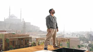 عمرو سعد ينشر صورًا من كواليس تصوير مسلسل "إفراج" في مصر القديمة