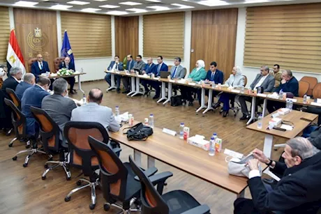 هيئة الدواء تجتمع بممثلي الصيادلة لمناقشة دليل التركيبات الصيدلانية