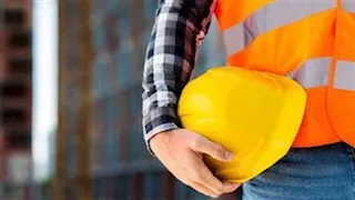 فصل مهندس من عمله لسبب غير متوقع.. ماذا حدث؟