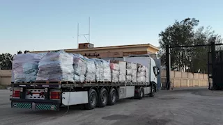 قافلة زاد العزة 122.. كيف استجاب الهلال الأحمر للبرد القارس في غزة؟