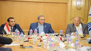 محافظ قنا يضع ملامح الأجندة التنموية مع نواب الشيوخ والبرلمان