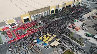 معرض القاهرة الدولي للكتاب يصل إلى أول مليون زائر خلال يومين من فتح أبوابه للجمهور