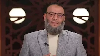 لو عندي زوجة مثلك لطلقتها.. مشادة بين داعية وباحثة حول تفسير آية "النشوز"