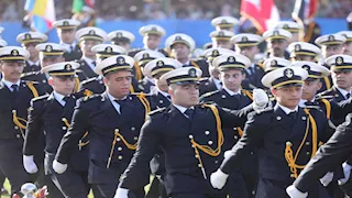 الأكاديمية العربية تحتفل بتخرج الدفعة 104 من طلبة الدراسات البحرية -صور