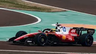 بعد الكشف عن سيارتها.. فيراري: نحن أقوى مع هاميلتون من أي وقت مضى