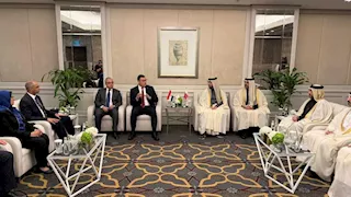 وزير الإسكان يبحث مع وزير البلدية القطري تعزيز الشراكة في مشروعات التنمية 