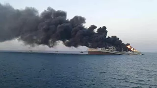 سفينة شحن تفقد القدرة على الإبحار قبالة جزيرة ألمانية بعد اندلاع حريق