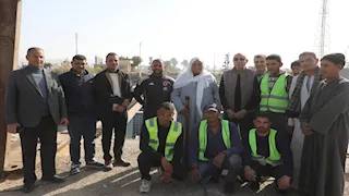 تكلفته 70 مليون جنيه.. محافظ المنيا يتفقد كوبري عزبة التل بديرمواس -صور 