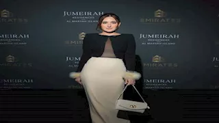 بسمة بوسيل أنيقة وأمينة خليل بفستان جريء.. 10 لقطات لنجوم الفن خلال 24 ساعة