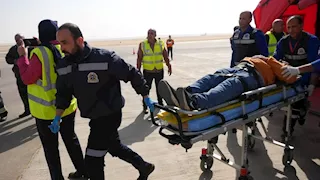 صور محاكاة واقعية لحادث طائرة.. مطار القاهرة يختبر خطط الطوارئ الاستباقية