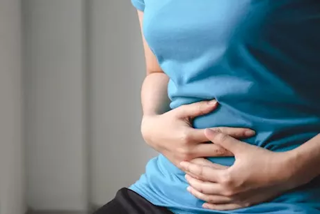 ما سبب ألم البطن بعد أكل الخبز؟