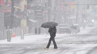 نيويورك تواجه "القنبلة الإعصارية".. عاصفة شديدة تهدد المدينة (فيديو)