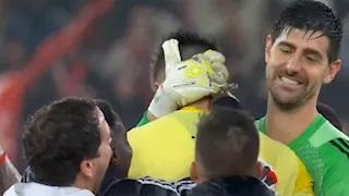 هل احتفل بهزيمة فريقه؟.. حارس مرمى ريال مدريد يثير الجدل