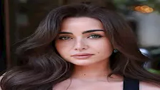 "أناقة اللون البيج".. هنا الزاهد بإطلالة شتوية راقية