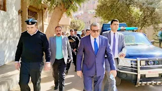 مدير أمن أسيوط يتابع خطط تأمين لجان إعادة انتخابات النواب - صور