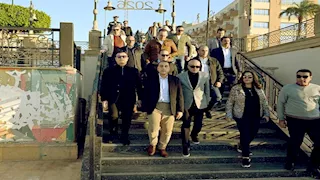 مدبولي يتفقد أعمال تطوير كورنيش النيل بالأقصر.. ويشاهد عروضاً فنية بالمسرح الروماني  