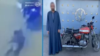 "ابن أخويا وبأدبه".. ضبط قائد دراجة نارية سحل طفلًا بالحبل في أسيوط