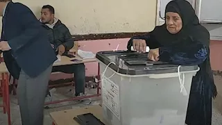   زغاريد في لجان الفيوم.. المرأة تتصدر المشهد الانتخابي رغم برودة الجو  