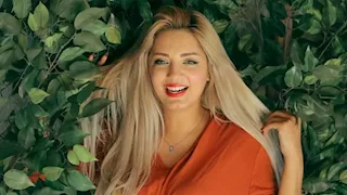 بلوك شتوي.. مي حلمي تخطف الأنظار بإطلالة أنيقة