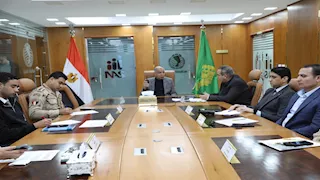 محافظ المنيا يتابع انتظام التصويت في اليوم الثاني من مركز السيطرة 