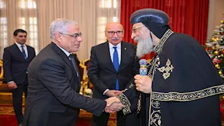 النائب العام يزور البابا تواضروس الثاني للتهنئة بعيد الميلاد المجيد