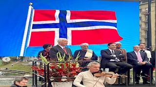 بالجلابية الصعيدي.. قبطان مصري يلفت الأنظار في حفل فايكنج العالمية بسويسرا