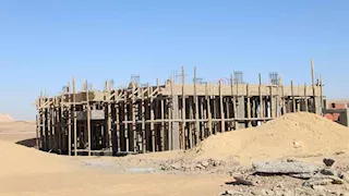 بتكليف رئاسي.. الوادي الجديد تبدأ إنشاء مشروع إنتاج الحرير الطبيعي (صور)