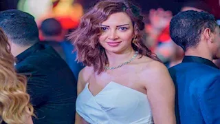 15 صورة لـ إيمان الزيدي بعد إعلانها الانفصال عن محمد عبدالمنصف