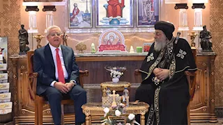 رئيس مجلس النواب يزور الكاتدرائية المرقسية لتهنئة البابا تواضروس بعيد الميلاد