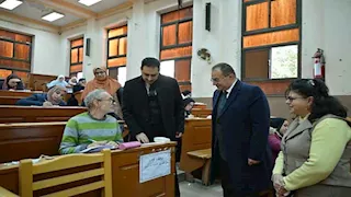 15 صورة لامتحانات الترم الأول بالدراسات العليا والبكالوريوس بجامعة القاهرة