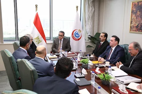 الحكومة تبحث مع «فيلبس» توطين صناعة أجهزة الأشعة في مصر