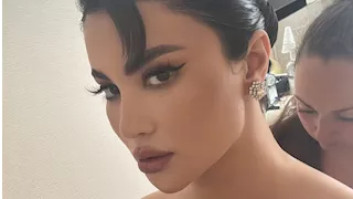 "شعر قصير وفستان أبيض"..  هدى الإتربي تتألق في أحدث ظهور