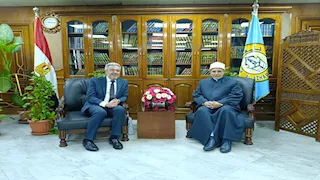رئيس جامعة الأزهر يبحث التعاون مع وفد هولندي