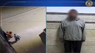 فيديو صادم| شاب يعتدي بالضرب على رجل مسن.. الداخلية تكشف التفاصيل